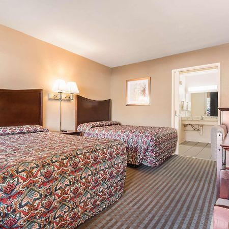 Rodeway Inn Regalodge Glendale Exterior photo